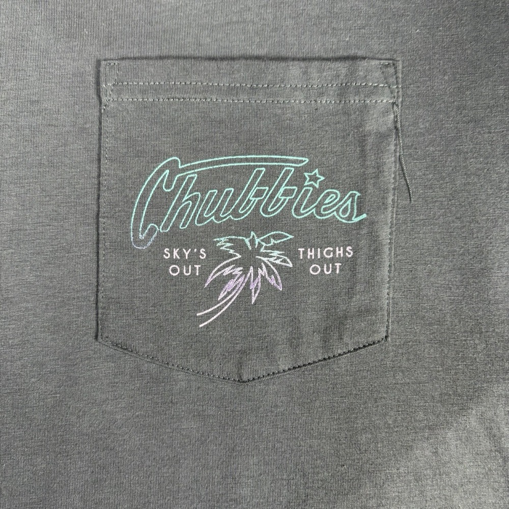 Chubbies Shirt Mens Medium Sky's Out Thighs Out Graphic Pocket Tee Adult - Picture 3 of 6
